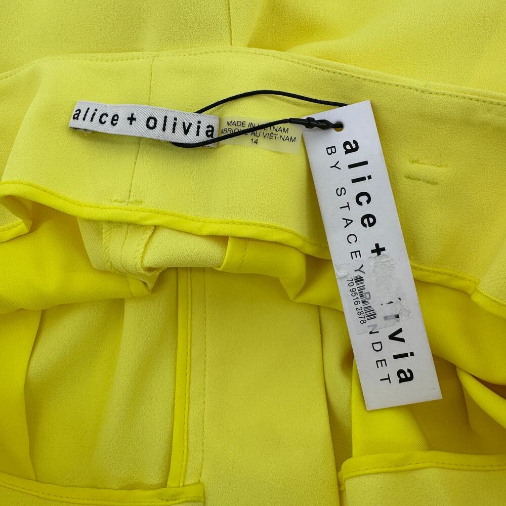 Alice + Olivia Steffie Belted Pleated Crepe Shorts Womens Size 14 NWT Bright - Picture 5 of 10